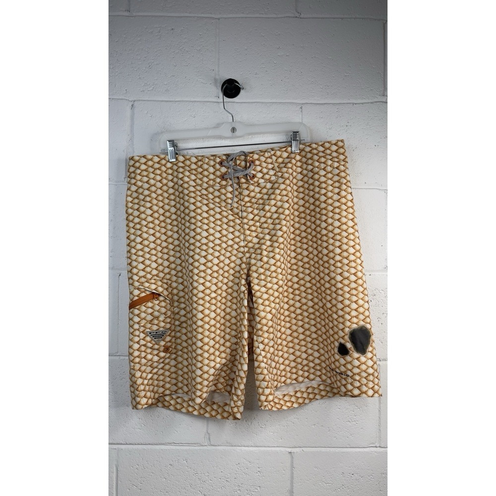 Columbia PFG Omni Shield Mens 38 Boardshorts Fishing‎ Swim With Bottle Opener
